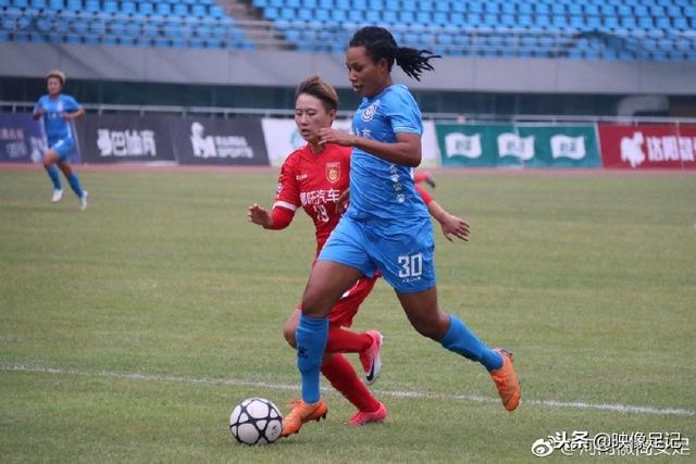 张博源首秀亮眼表现 郇斯楠再创盖帽纪录 中国年轻球员崭露头角
